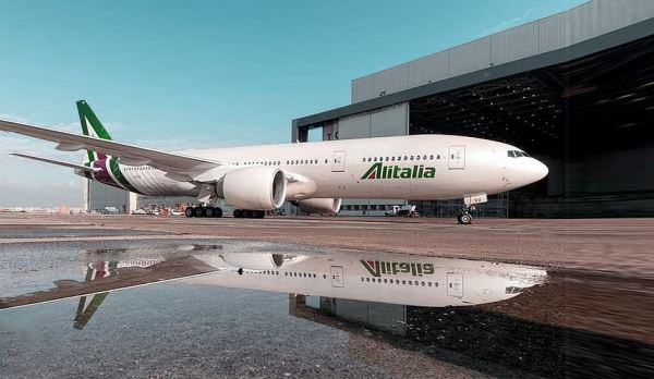 Российские туристы могут остаться без билетов Alitalia