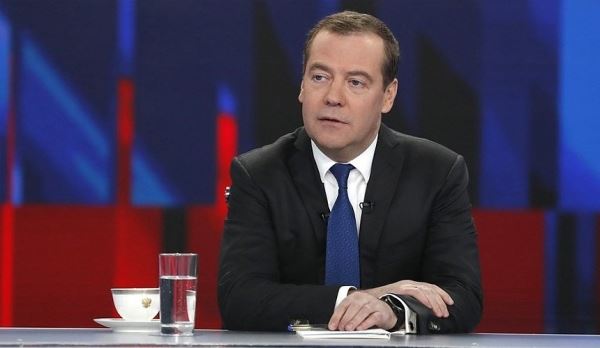 Дмитрий Медведев ускорил запуск реестра турагентств 
