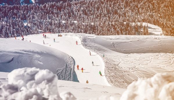В Красной Поляне начинают продажи ски-пассов